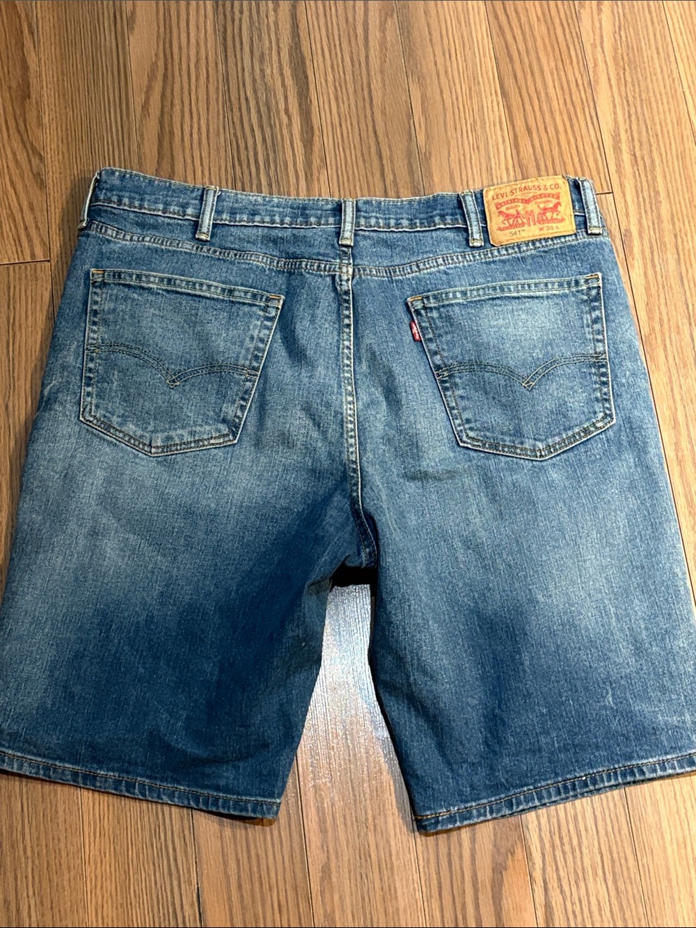 Levi's 541 Men's  Jorts Size  waist 38